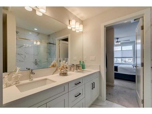 45 Walgrove Plaza Se, Calgary, AB - Indoor Photo Showing Bathroom