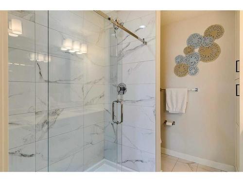 45 Walgrove Plaza Se, Calgary, AB - Indoor Photo Showing Bathroom