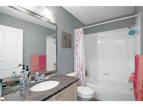 2308-1140 Taradale Drive Ne, Calgary, AB - Indoor Photo Showing Bathroom