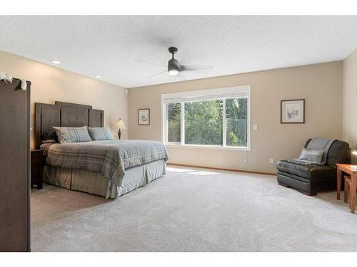 204 Douglas Shore Close Se, Calgary, AB - Indoor Photo Showing Bedroom