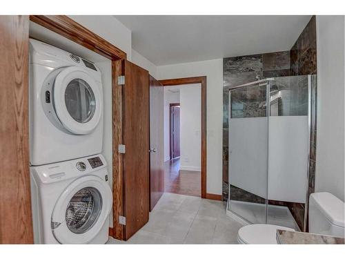 119 Deer Park Place Se, Calgary, AB - Indoor Photo Showing Laundry Room