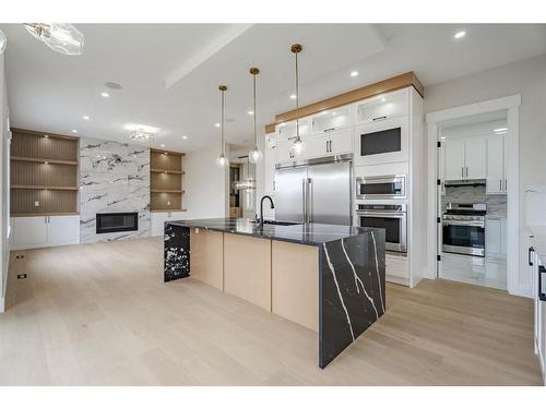 321 Watercrest Place, Chestermere, AB - Indoor Photo Showing Kitchen With Upgraded Kitchen