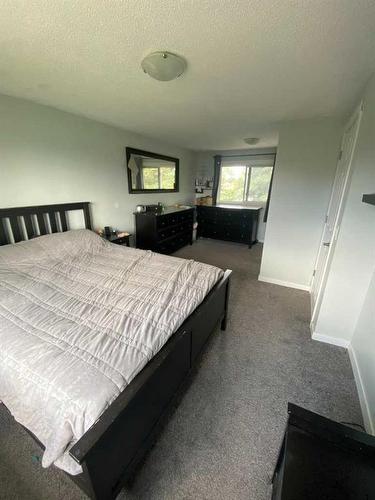 48 Falchurch Crescent Ne, Calgary, AB - Indoor Photo Showing Bedroom