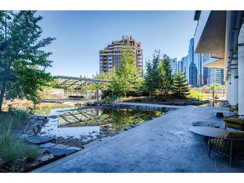 906-738 1 Avenue Sw, Calgary, AB - Outdoor