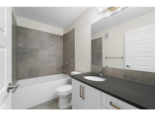 124 Crimson Ridge Place Nw, Calgary, AB - Indoor Photo Showing Bathroom