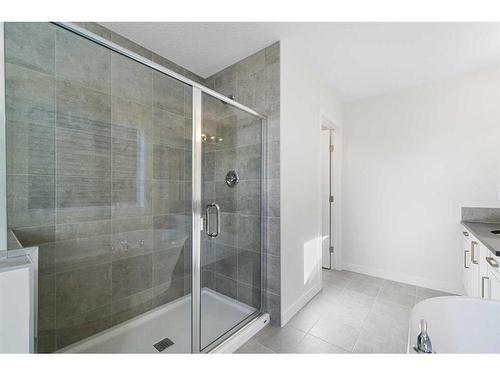 124 Crimson Ridge Place Nw, Calgary, AB - Indoor Photo Showing Bathroom