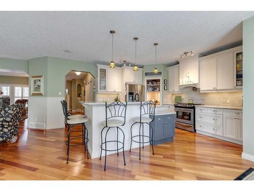 2661 Evercreek Bluffs Way Sw, Calgary, AB - Indoor Photo Showing Kitchen With Upgraded Kitchen