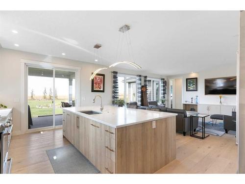 8 Kautz Close, Lyalta, AB - Indoor Photo Showing Kitchen