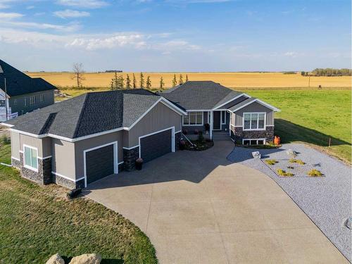 8 Kautz Close, Lyalta, AB - Outdoor