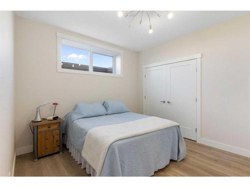 8 Kautz Close, Lyalta, AB - Indoor Photo Showing Bedroom