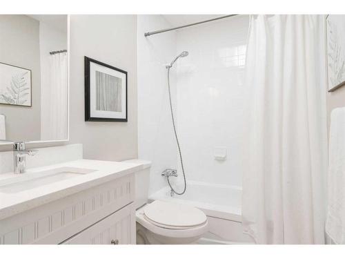 209 Acacia Drive Se, Airdrie, AB - Indoor Photo Showing Bathroom