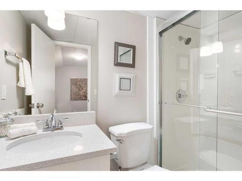 209 Acacia Drive Se, Airdrie, AB - Indoor Photo Showing Bathroom