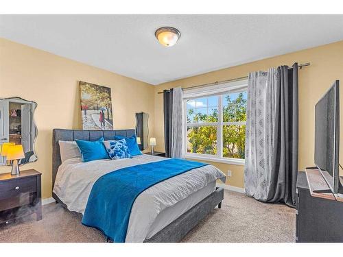 246 Cramond Circle Se, Calgary, AB - Indoor Photo Showing Bedroom