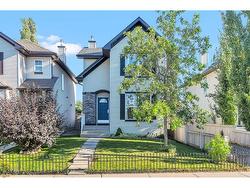 246 CRAMOND Circle SE Calgary, AB T3M 1J5