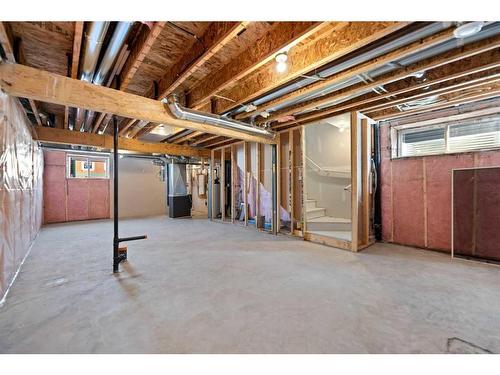 722 Bayview Hill Sw, Airdrie, AB - Indoor Photo Showing Basement