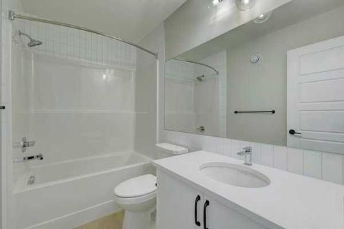 255 Vista Road, Crossfield, AB - Indoor Photo Showing Bathroom