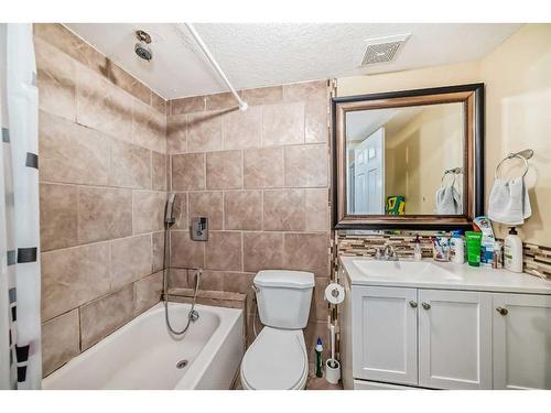 332 Taralake Terrace Ne, Calgary, AB - Indoor Photo Showing Bathroom