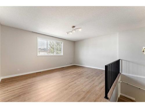 164 Schooner Close Nw, Calgary, AB - Indoor Photo Showing Other Room