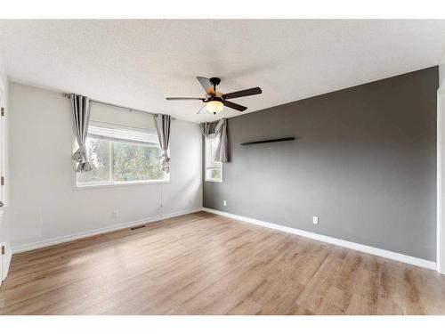 164 Schooner Close Nw, Calgary, AB - Indoor Photo Showing Other Room