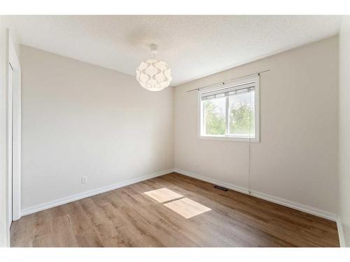 164 Schooner Close Nw, Calgary, AB - Indoor Photo Showing Other Room