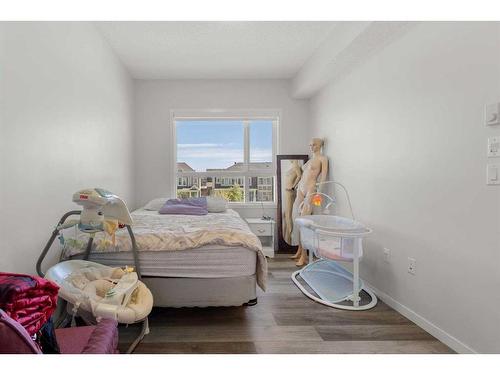 206-40 Carrington Plaza Nw, Calgary, AB - Indoor Photo Showing Bedroom