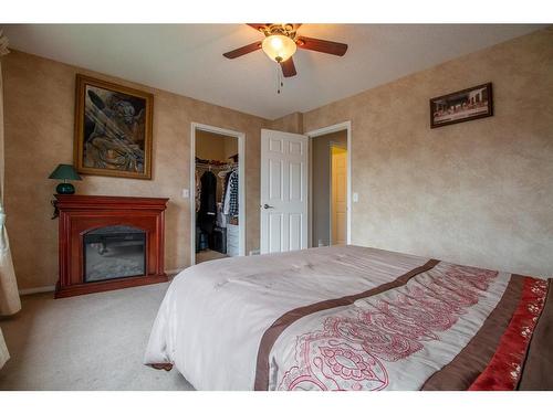 85 Taravista Way Ne, Calgary, AB - Indoor Photo Showing Bedroom