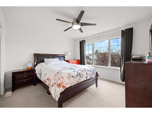 189 Everridge Way Sw, Calgary, AB - Indoor Photo Showing Bedroom