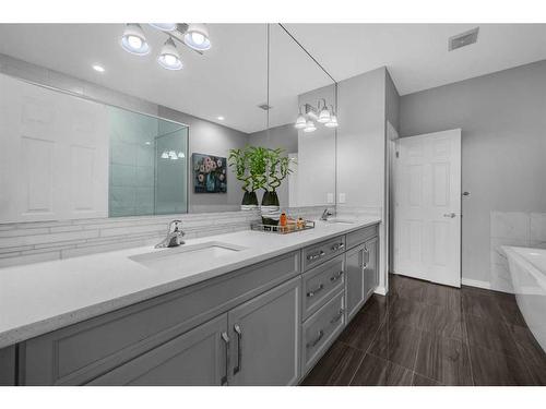 73 Cityside Way Ne, Calgary, AB - Indoor Photo Showing Bathroom