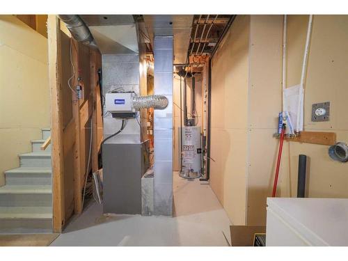 60 Pantego Heights Nw, Calgary, AB - Indoor Photo Showing Basement