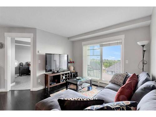 1403-11 Mahogany Row Se, Calgary, AB - Indoor Photo Showing Living Room