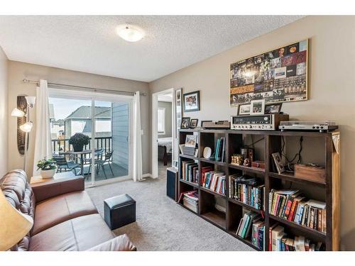 64 Yorkville Avenue Sw, Calgary, AB - Indoor