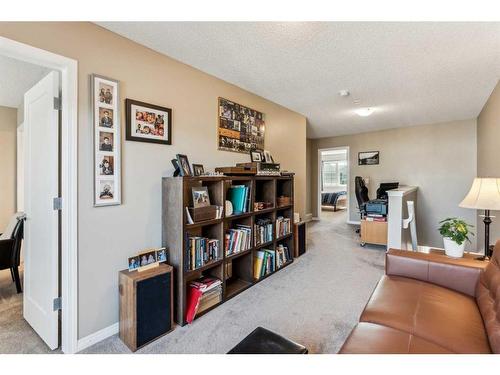 64 Yorkville Avenue Sw, Calgary, AB - Indoor