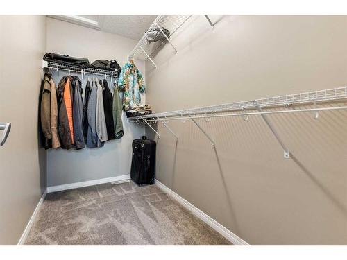 64 Yorkville Avenue Sw, Calgary, AB - Indoor With Storage