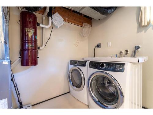 235 Avonburn Road Se, Calgary, AB - Indoor Photo Showing Laundry Room