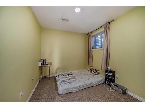 128 Taralake Terrace Ne, Calgary, AB - Indoor Photo Showing Bedroom