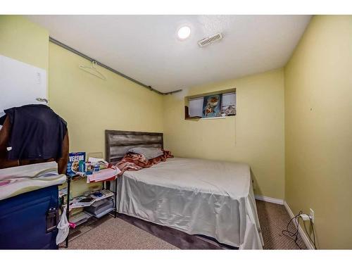 128 Taralake Terrace Ne, Calgary, AB - Indoor Photo Showing Bedroom