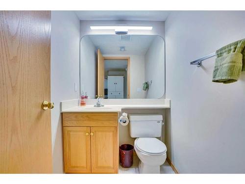 42 Mt Douglas Close Se, Calgary, AB - Indoor Photo Showing Bathroom