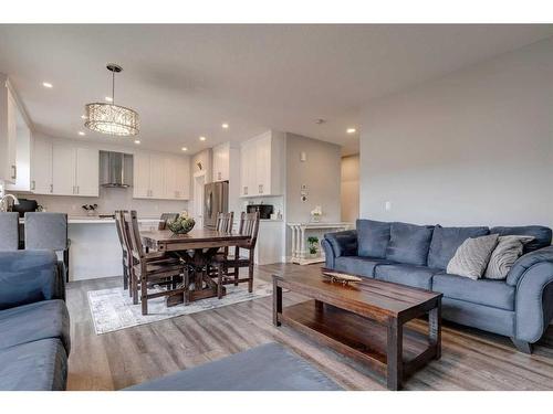 1360 Lackner Boulevard, Carstairs, AB - Indoor Photo Showing Living Room