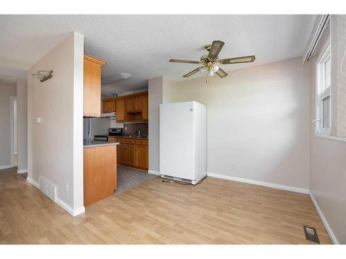 148 Silin Forest Road, Fort Mcmurray, AB - Indoor Photo Showing Kitchen