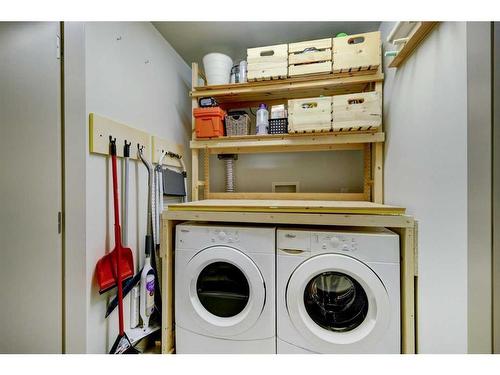 404-2905 16 Street Sw, Calgary, AB - Indoor Photo Showing Laundry Room