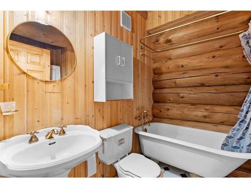 70028 Hwy 591, Rural Clearwater County, AB - Indoor Photo Showing Bathroom