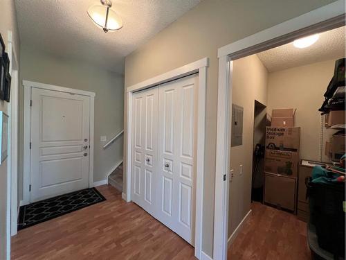 1215-211 Aspen Stone Boulevard Sw, Calgary, AB - Indoor Photo Showing Other Room