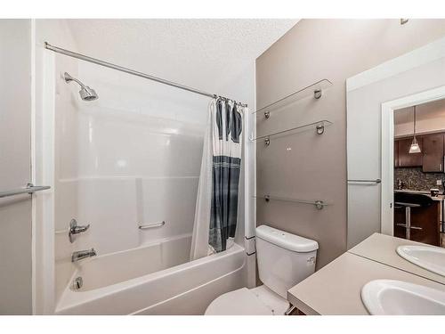 204-11 Millrise Drive Sw, Calgary, AB - Indoor Photo Showing Bathroom