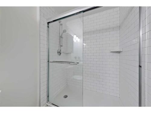 611-450 8 Avenue Se, Calgary, AB - Indoor Photo Showing Bathroom