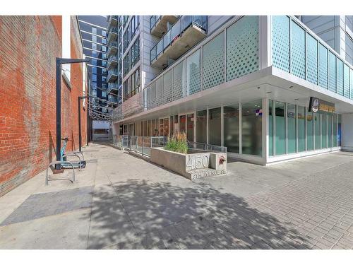 611-450 8 Avenue Se, Calgary, AB - Outdoor With Exterior