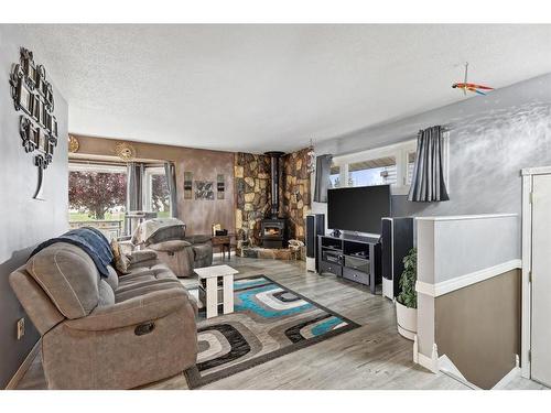 3216 39 Street Se, Calgary, AB - Indoor