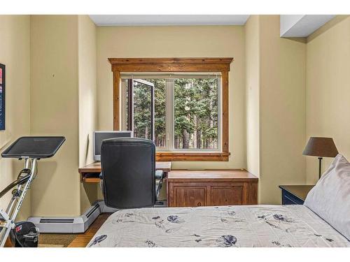 112-175 Crossbow Place, Canmore, AB - Indoor