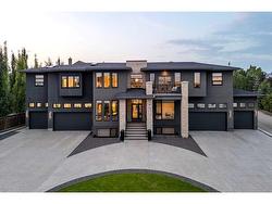 132 Fortress Bay SW Calgary, AB T3H 0T3