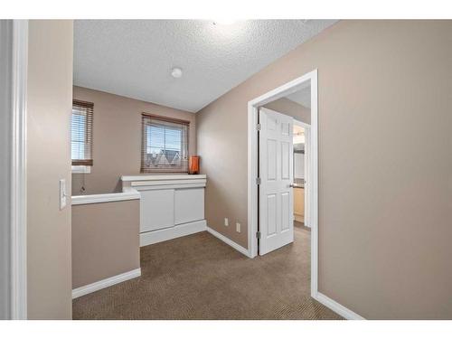 3302 New Brighton Gardens Se, Calgary, AB - Indoor Photo Showing Other Room