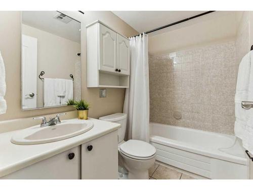 637 Queensland Place Se, Calgary, AB - Indoor Photo Showing Bathroom